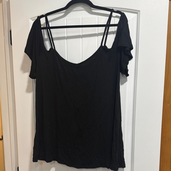 Black Size 14 cold shoulder top - Picture 1 of 3